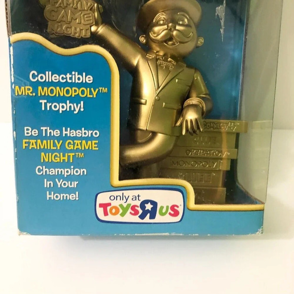 Family Game Night Toys R Us Exclusive Mr Monopoly Trophy Gold Damaged Box - Picture 3 of 16